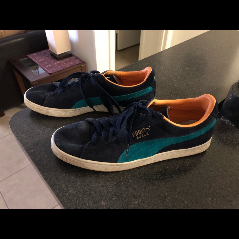 Puma suede tennis shoes